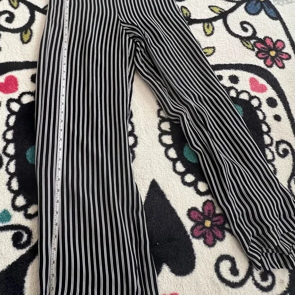 NWT MICHAELMichael Kors Stripe Straight Leg Pant Black & Cream Size 6